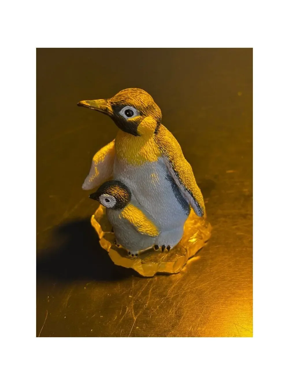 Safari Ltd. EUC Emperor Penguin with Baby Figurine 4.5